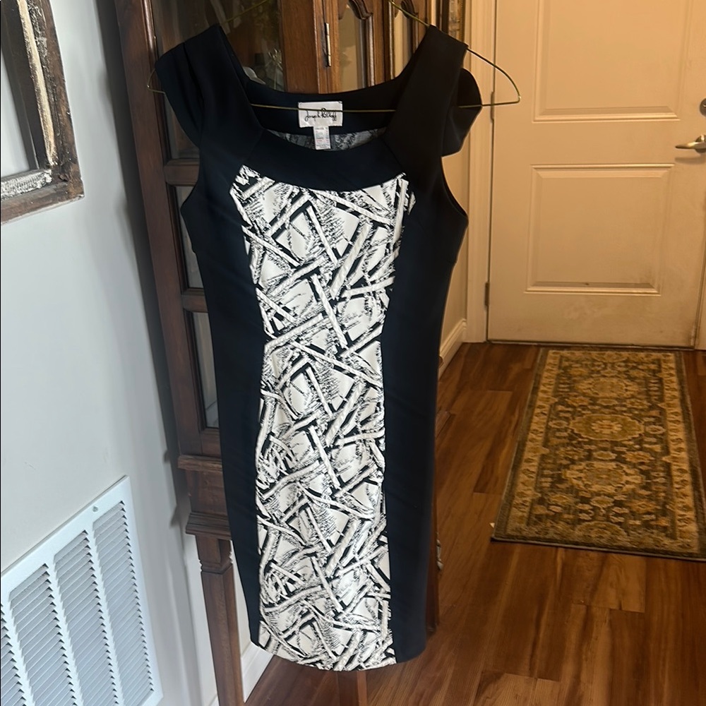 Joseph Ribkoff Black and White Sheath Mini Dress